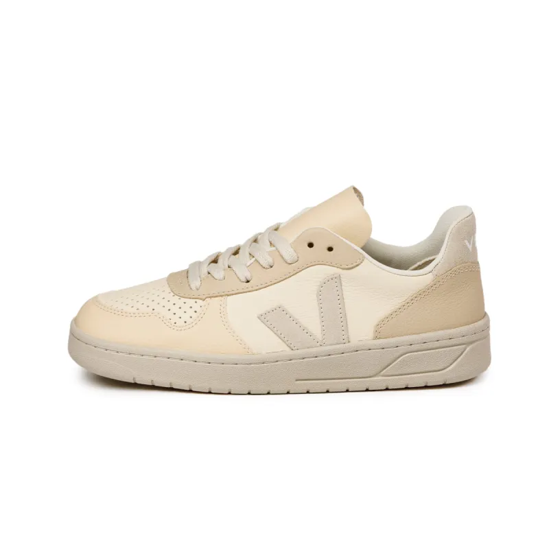 Veja V-10 Leather W sold by Asphalt Gold