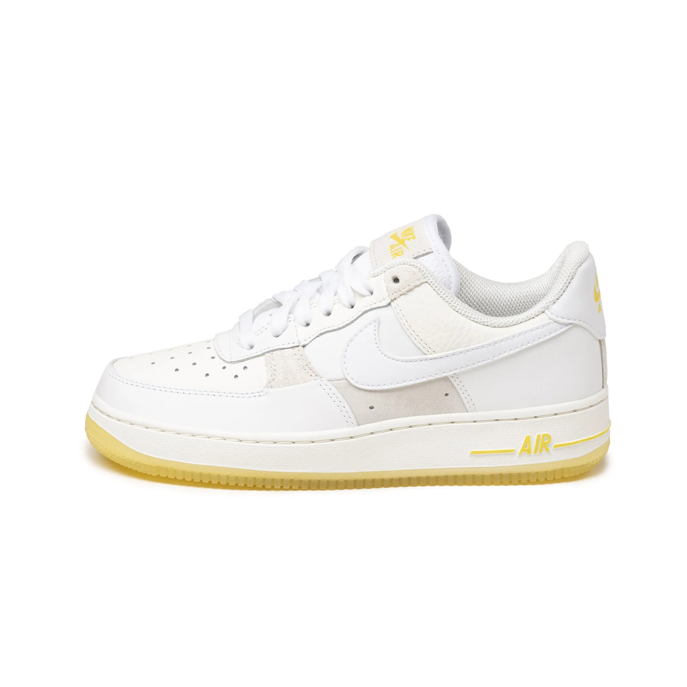 Nike Wmns Air Force 1 '07 Low sold by Asphalt Gold