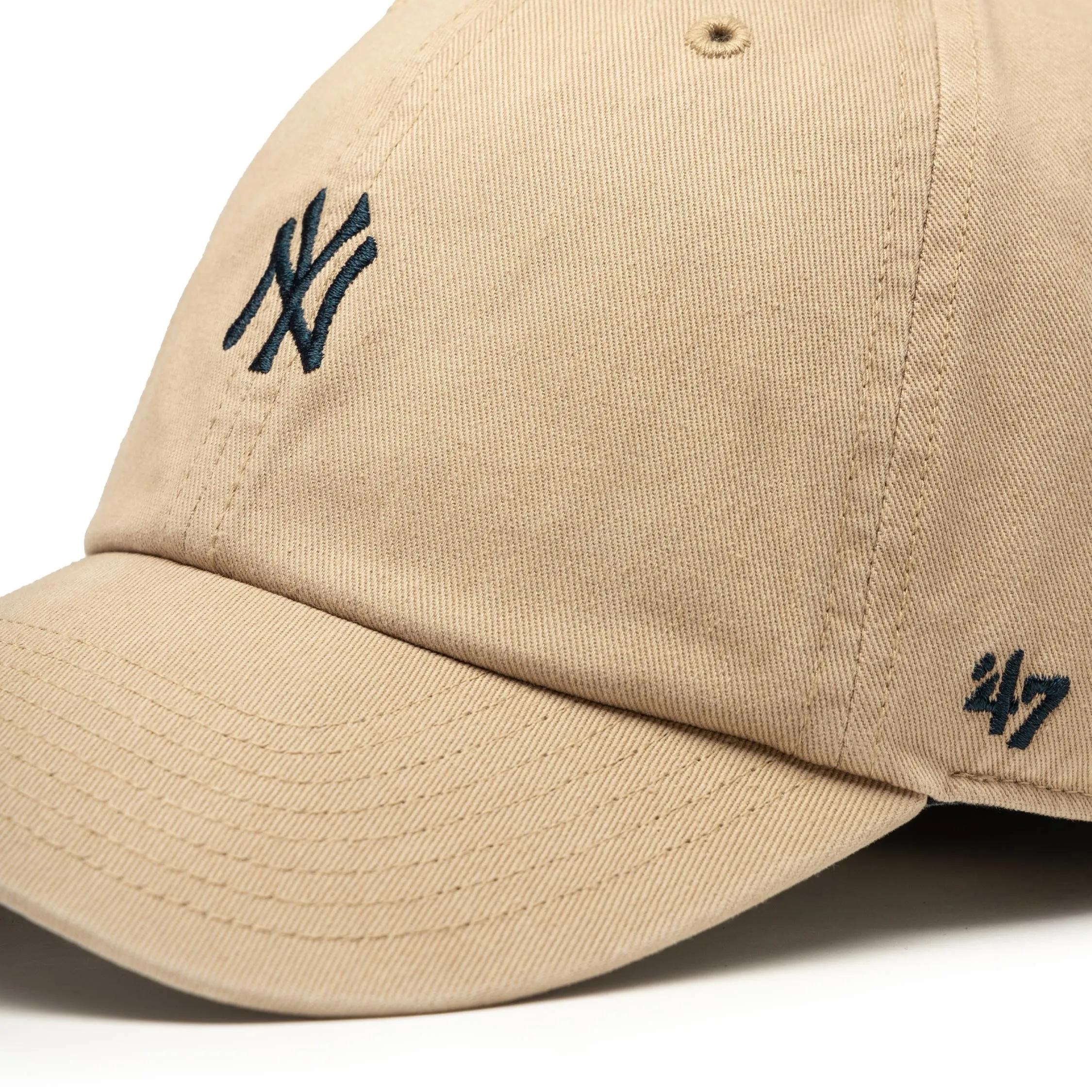 47 MLB New York Yankees *Base Runner* Cap sold by Asphalt Gold product image thumbnail 2