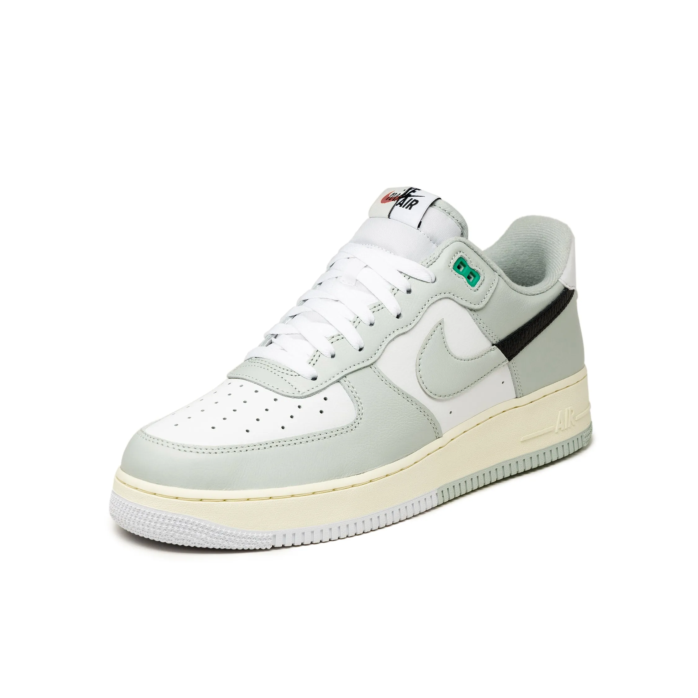 Nike Air Force 1 '07 LV8 sold by Asphalt Gold product image thumbnail 2