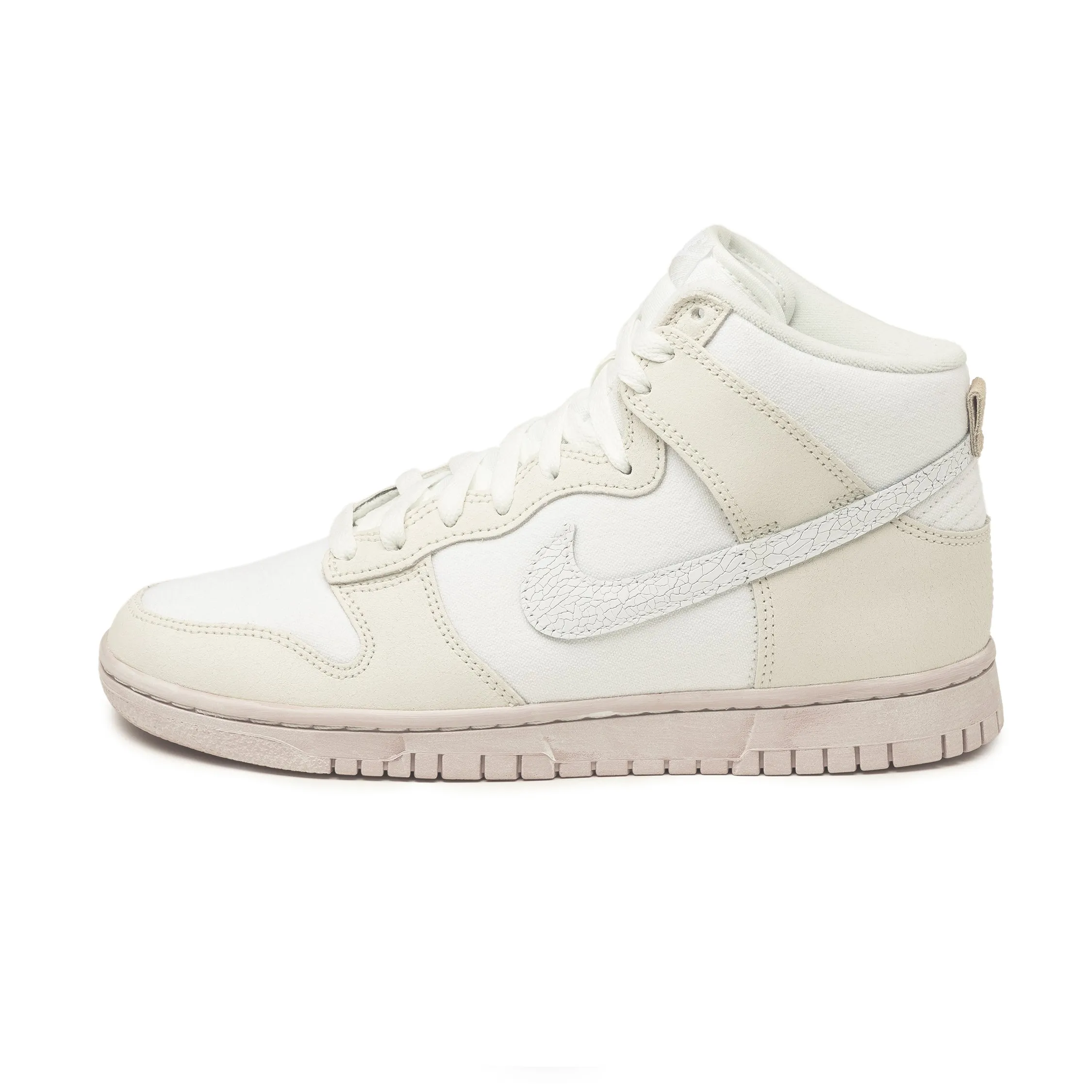 Nike Dunk High Retro PRM sold by Asphalt Gold