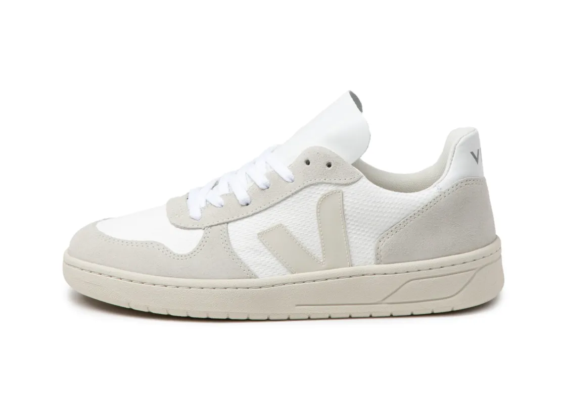 Veja	V-10 B-Mesh W sold by Asphalt Gold