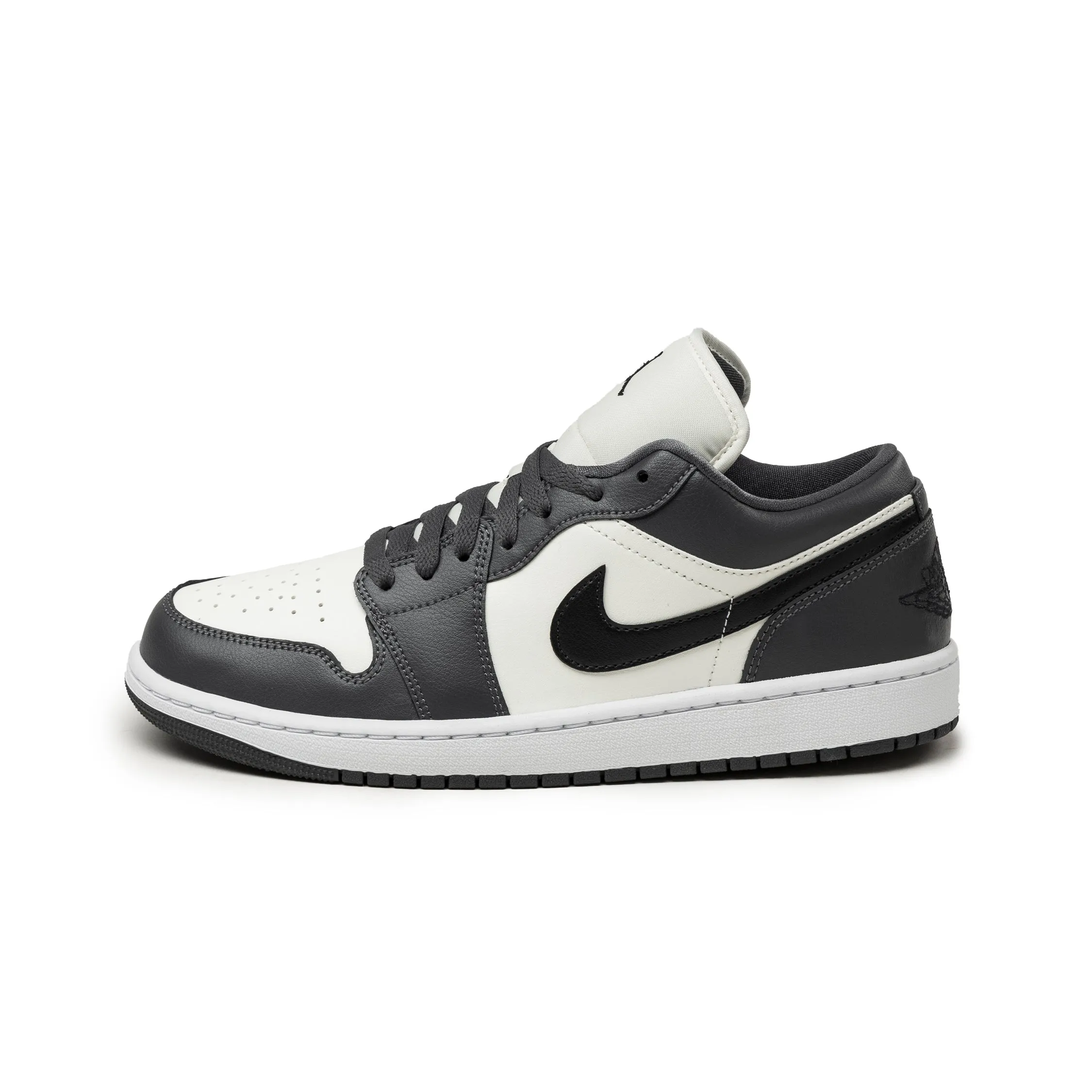 Nike Wmns Air Jordan 1 Low sold by Asphalt Gold