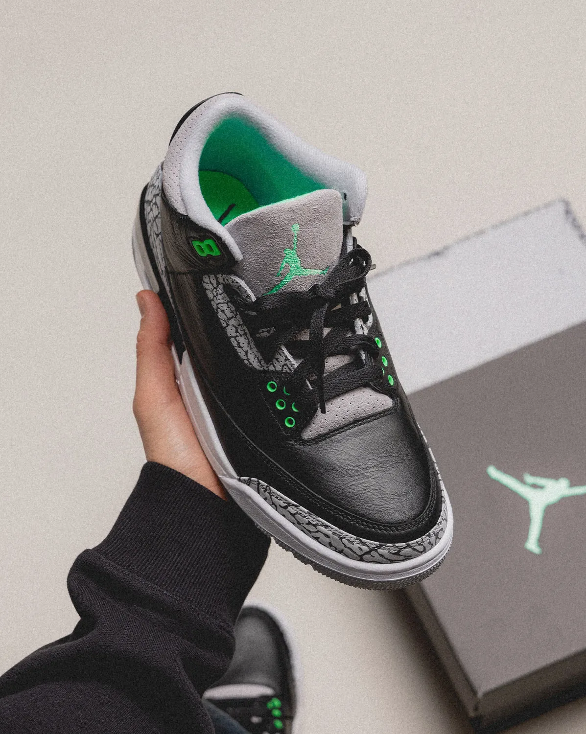 Nike Air Jordan 3 Retro *Green Glow* sold by Asphalt Gold product image thumbnail 5