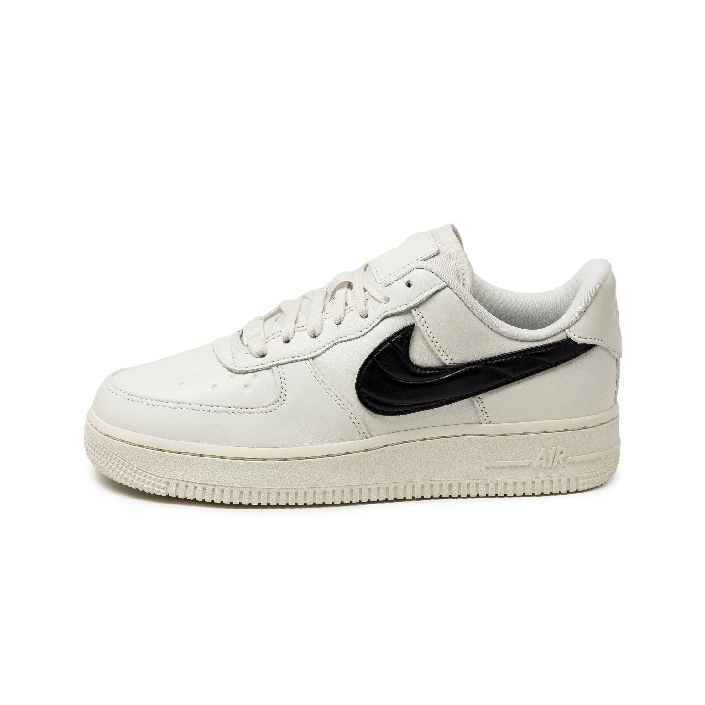 Nike Wmns Air Force 1 '07 sold by Asphalt Gold