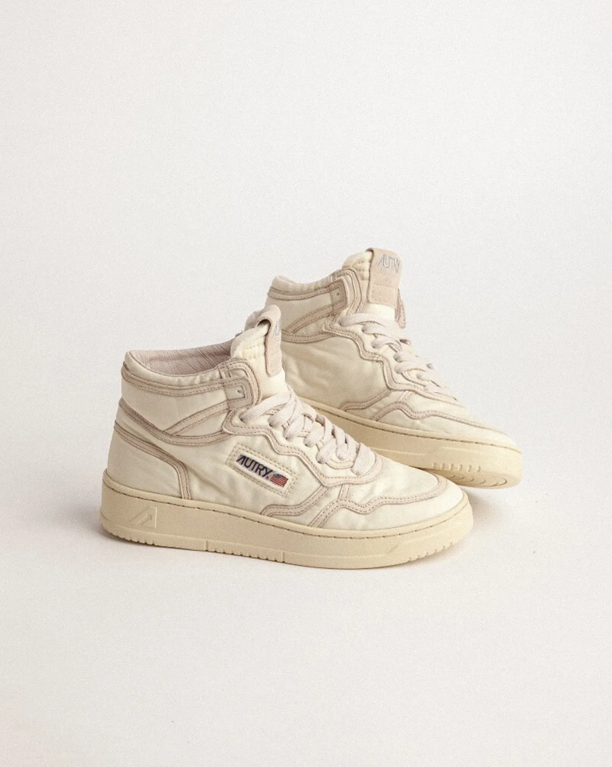 Autry Medalist Mid W *Nylon / Suede* sold by Asphalt Gold product image thumbnail 4