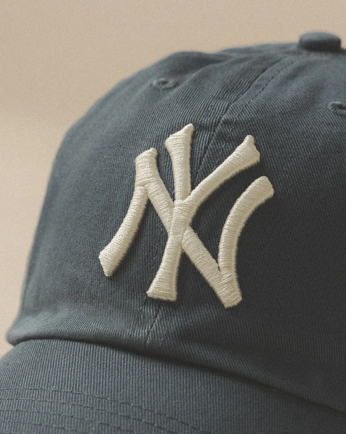 47 MLB New York Yankees *Clean Up* Cap sold by Asphalt Gold product image thumbnail 5