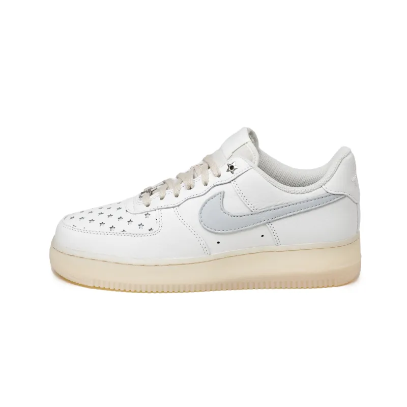 Nike Wmns Air Force 1 '07 sold by Asphalt Gold