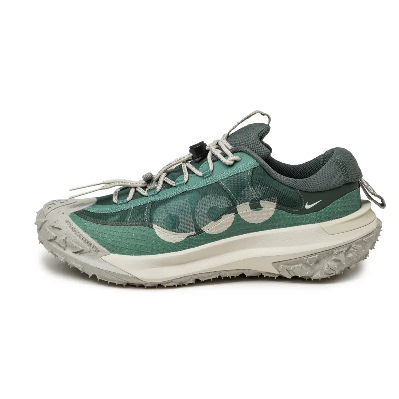 Nike ACG Mountain Fly 2 Low sold by Asphalt Gold