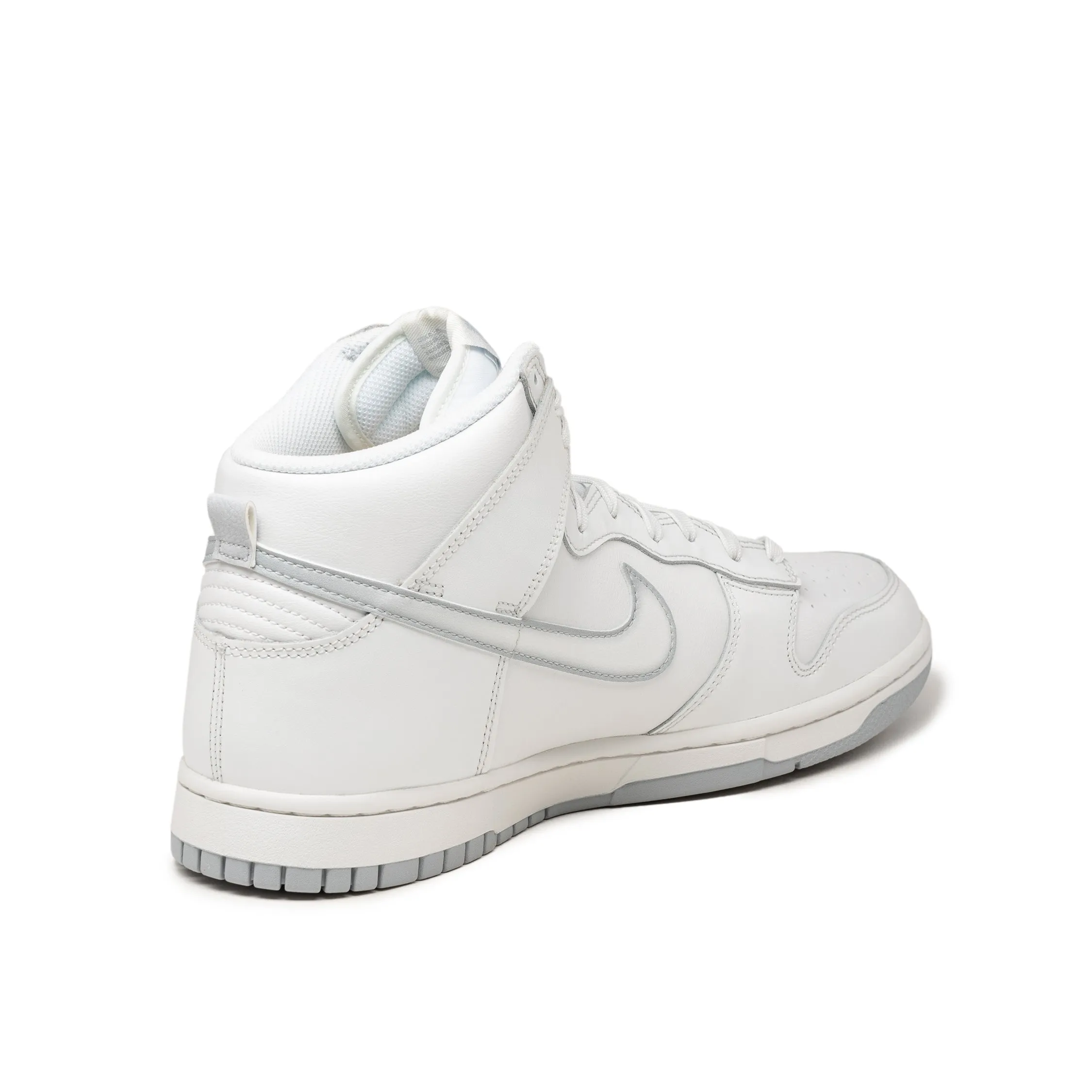 Nike Dunk High Retro *Airbrush Swoosh* sold by Asphalt Gold product image thumbnail 3