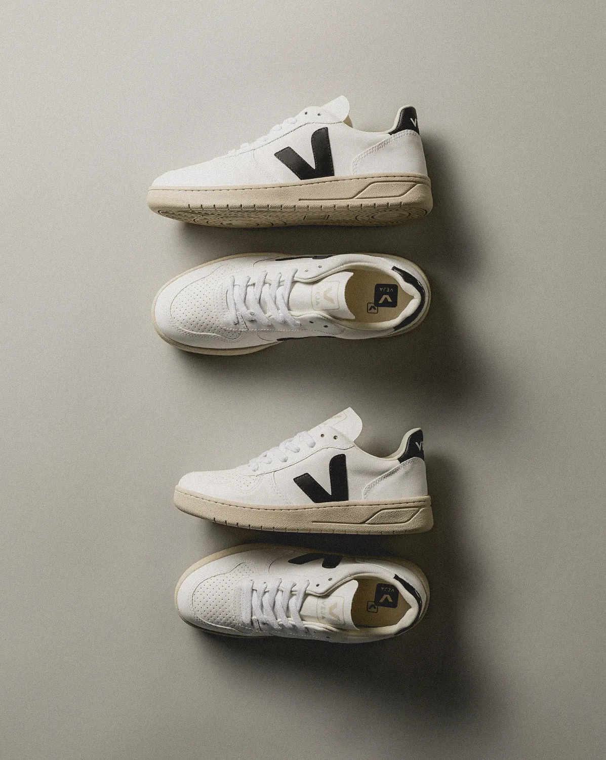 Veja V-10 CWL W sold by Asphalt Gold product image thumbnail 4