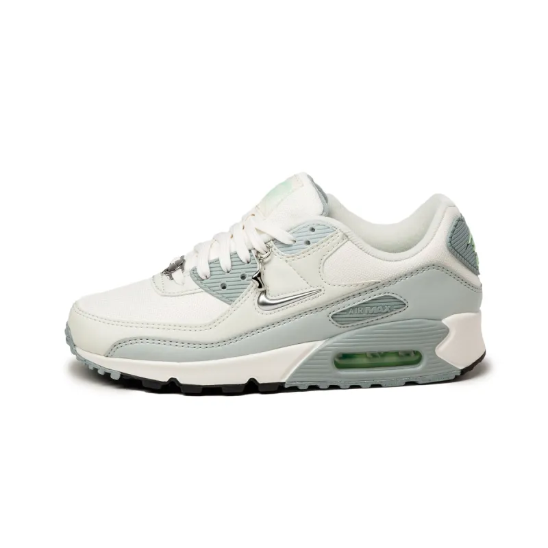 Nike Wmns Air Max 90 SE sold by Asphalt Gold