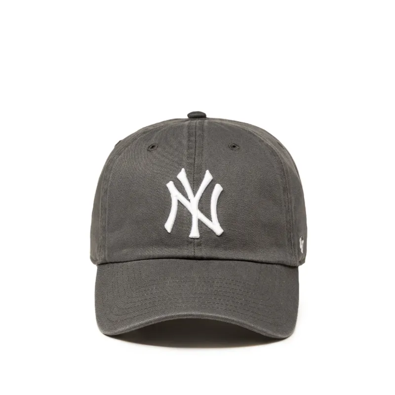 47 MLB New York Yankees *Clean Up* Cap sold by Asphalt Gold