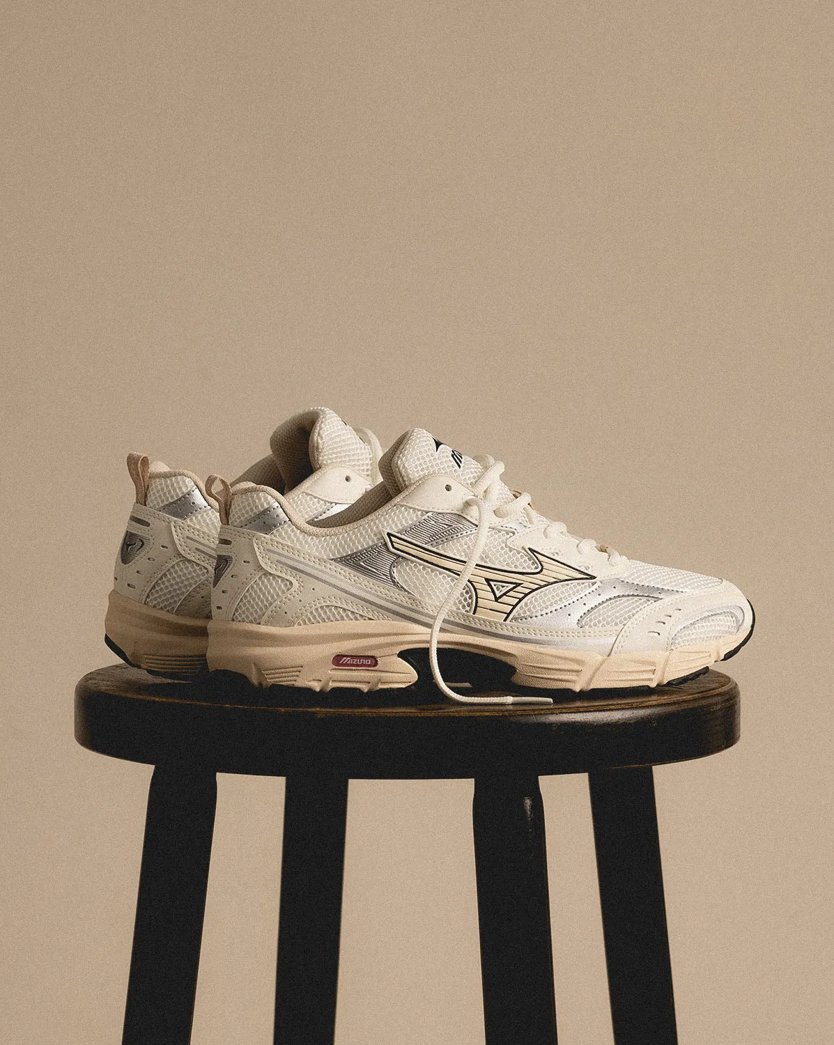 Mizuno MXR Retro sold by Asphalt Gold product image thumbnail 4