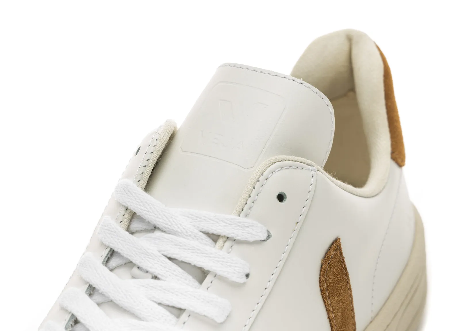 Veja V-12 Leather sold by Asphalt Gold product image thumbnail 4