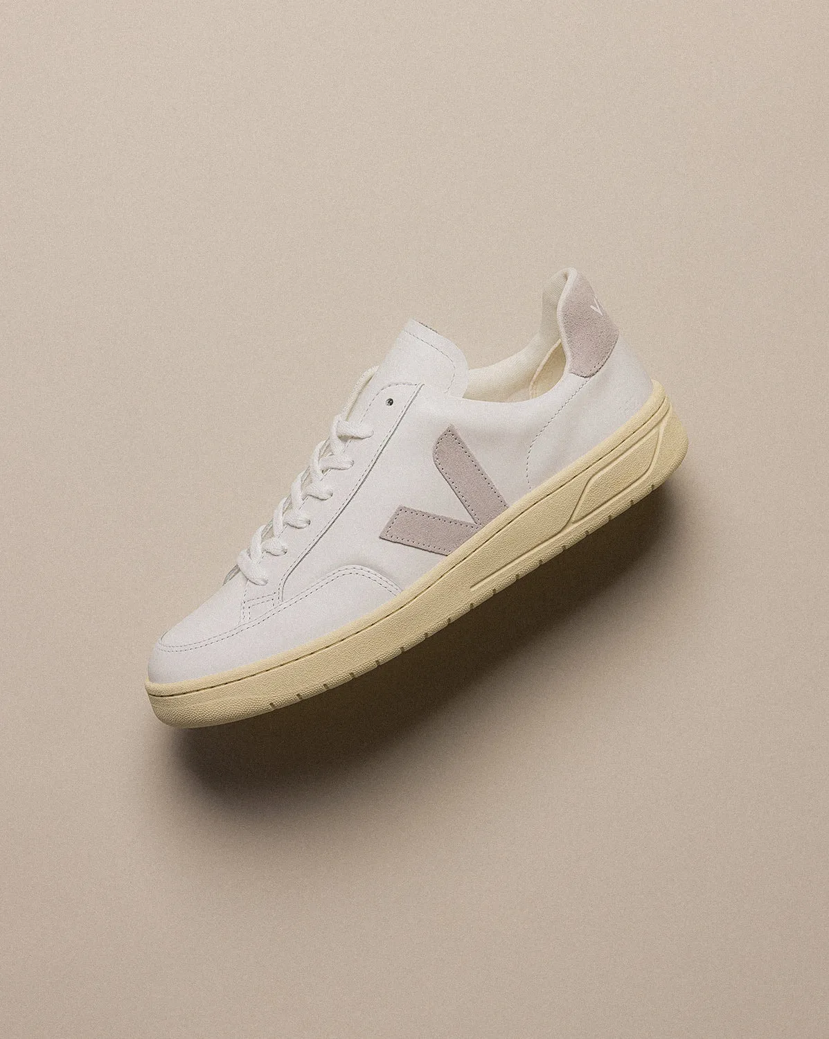 Veja V-12 Leather W sold by Asphalt Gold product image thumbnail 4