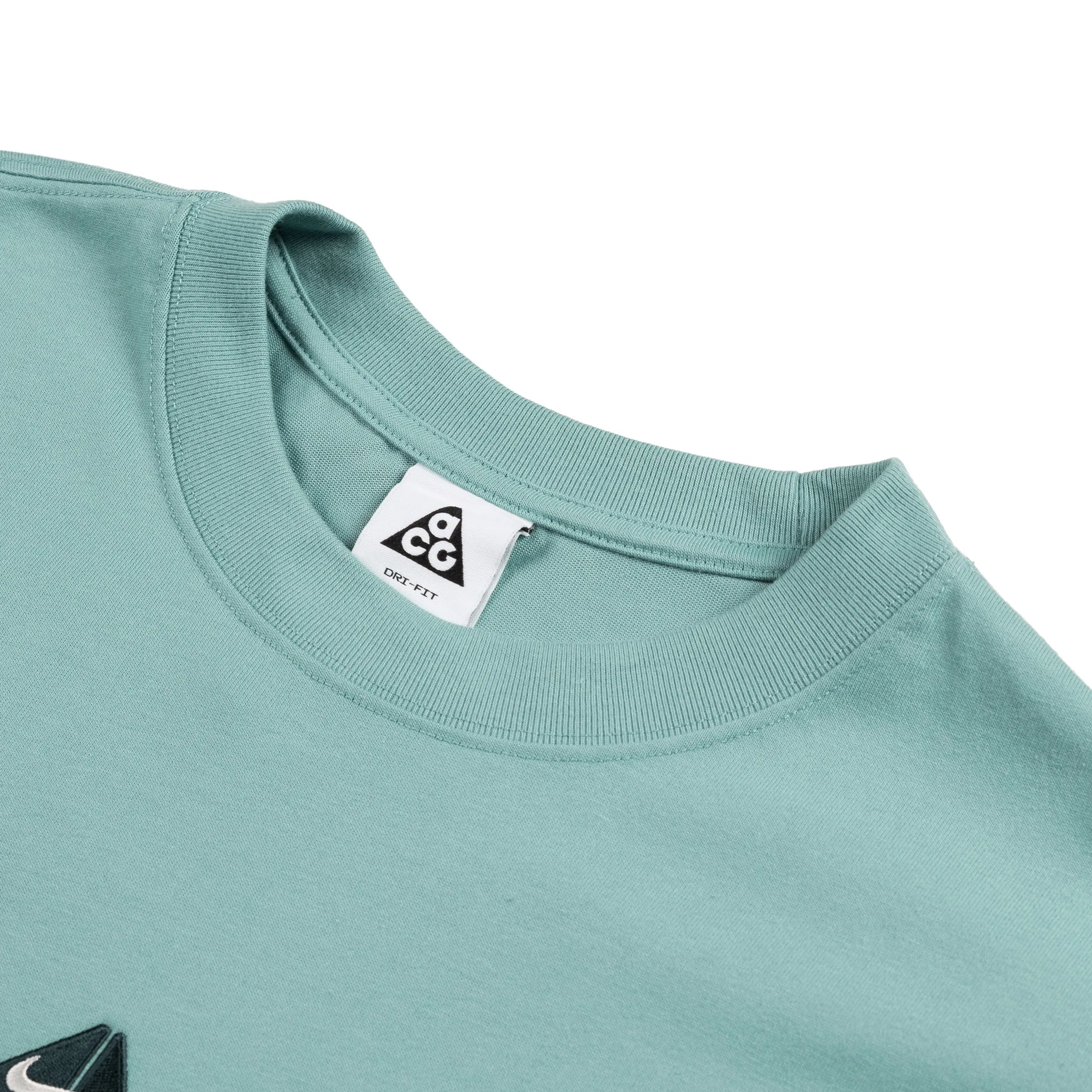 Nike ACG Lungs Longsleeve sold by Asphalt Gold product image thumbnail 2