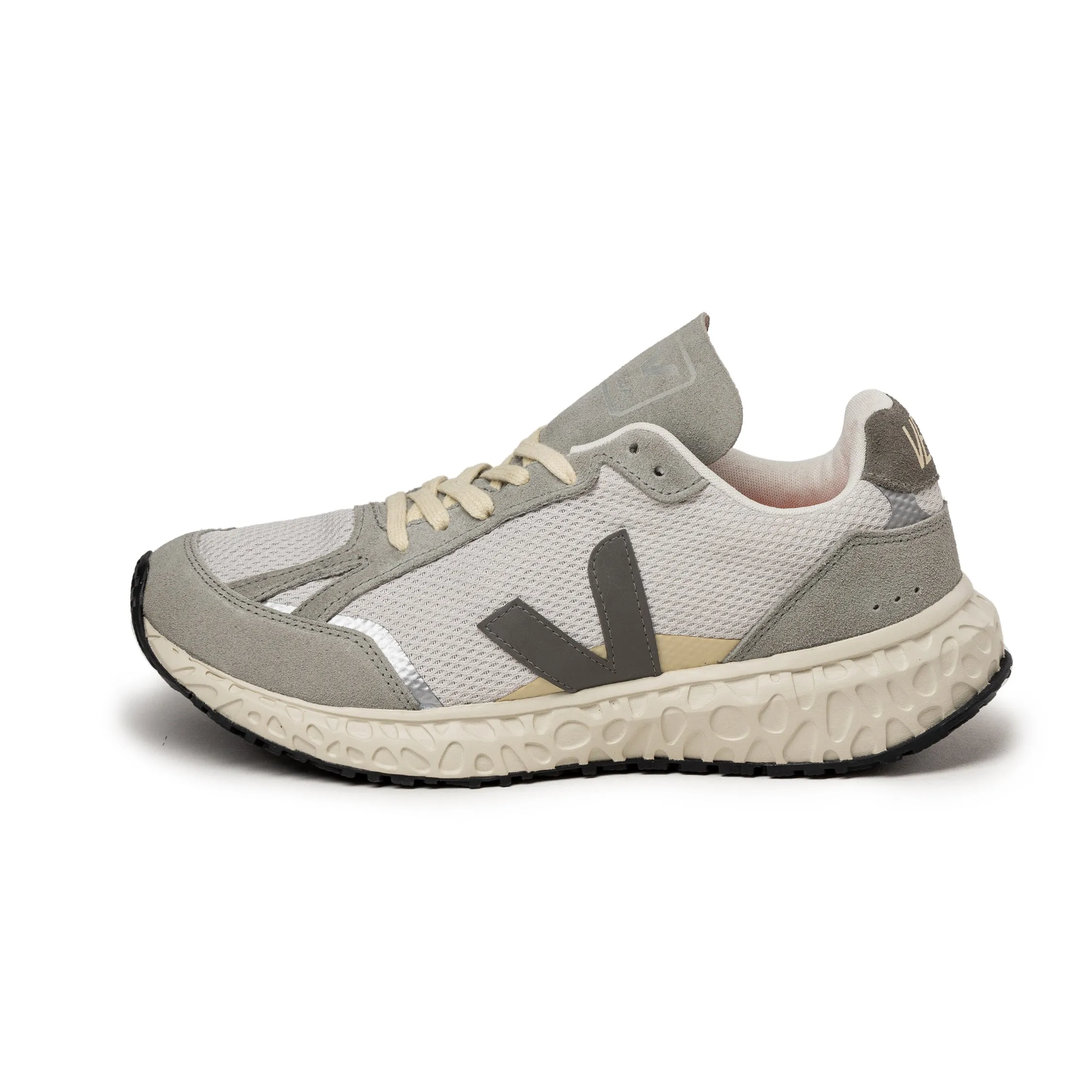 Veja Condor Royal W sold by Asphalt Gold