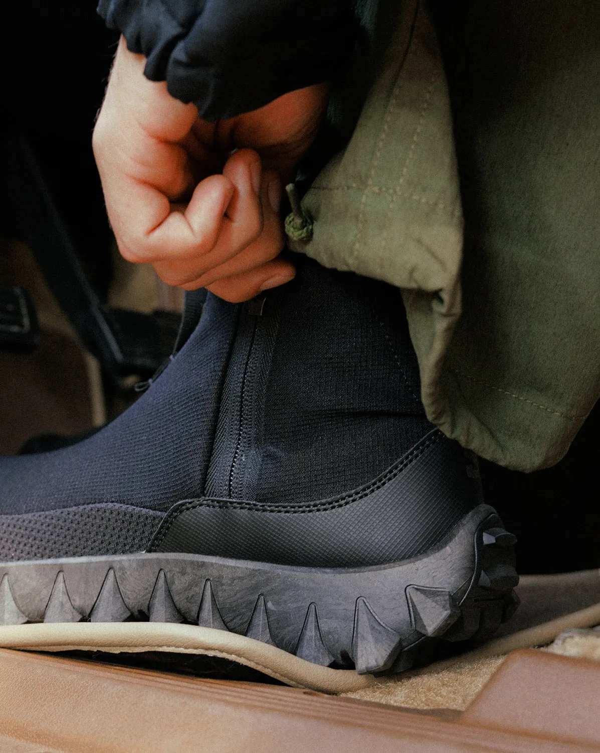 Salomon Snowclog Mid sold by Asphalt Gold product image thumbnail 4