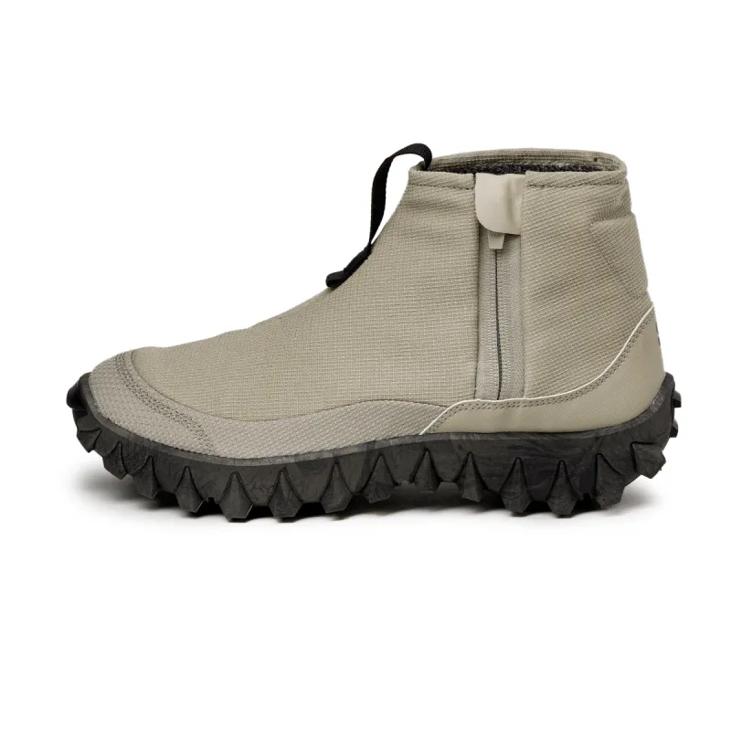 Salomon Snowclog Mid sold by Asphalt Gold
