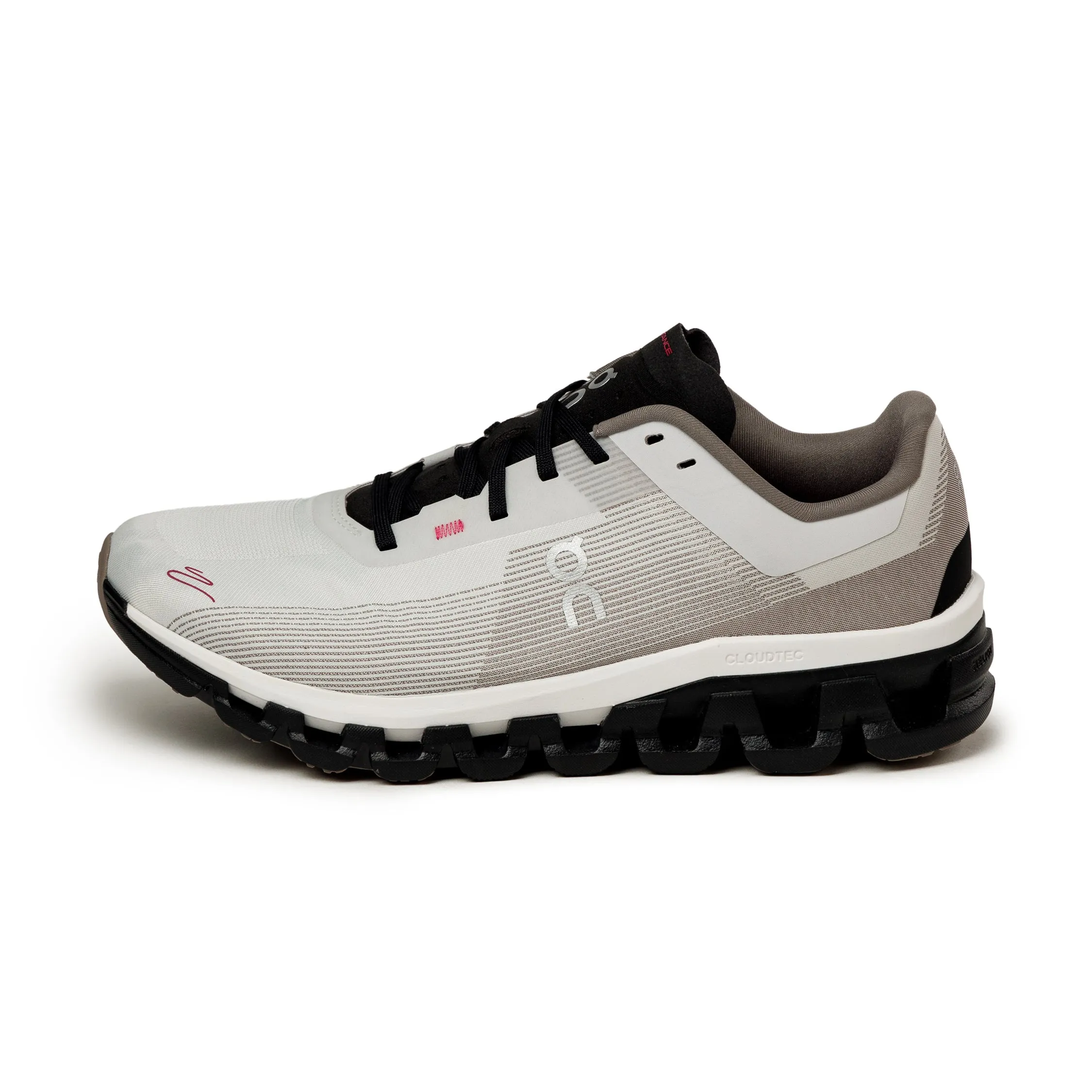 On x Distance Cloudflow 4 sold by Asphalt Gold