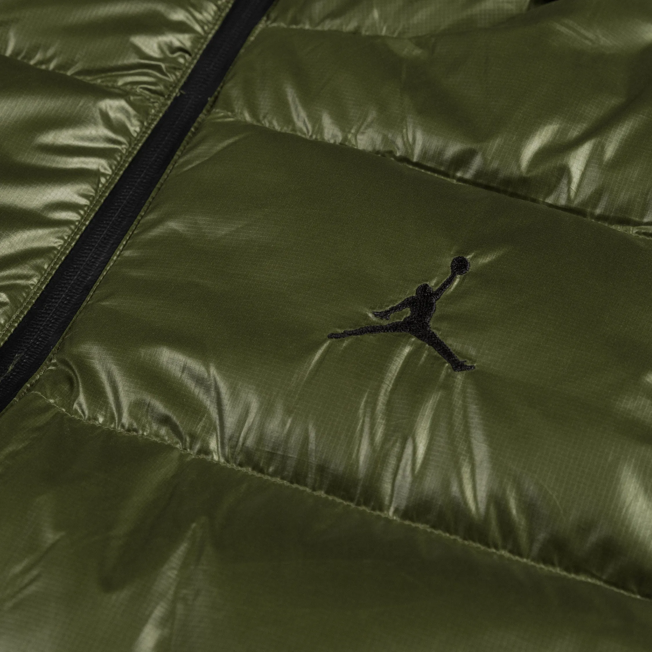 Nike Jordan Flight Down Vest sold by Asphalt Gold product image thumbnail 3
