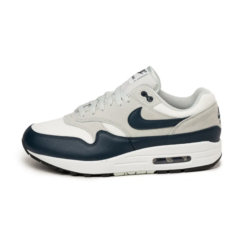 Nike Air Max 1 Essential made by Nike