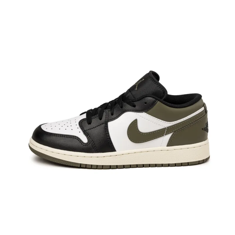Nike Air Jordan 1 Low *GS* sold by Asphalt Gold