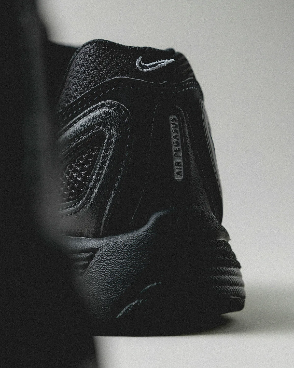 Nike Air Pegasus 2005 sold by Asphalt Gold product image thumbnail 5