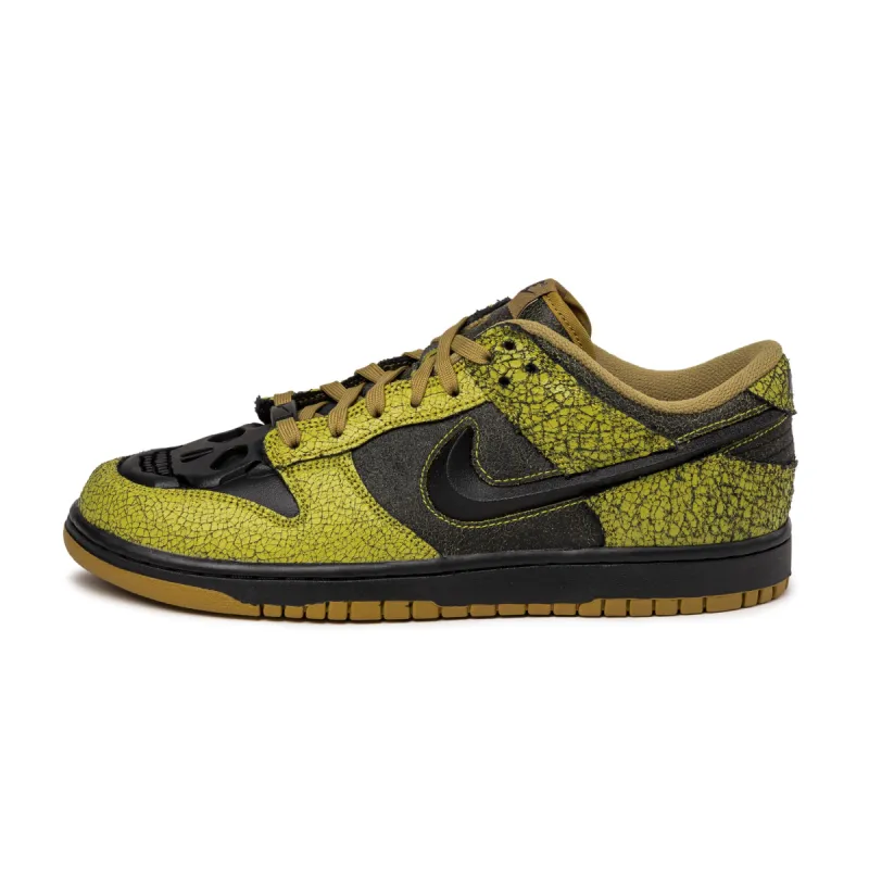 Nike Dunk Low Retro *Halloween* sold by Asphalt Gold