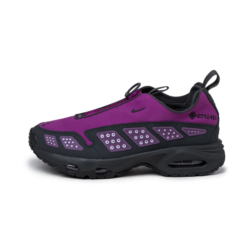 Nike Wmns Air Max SNDR *GTX* sold by Asphalt Gold