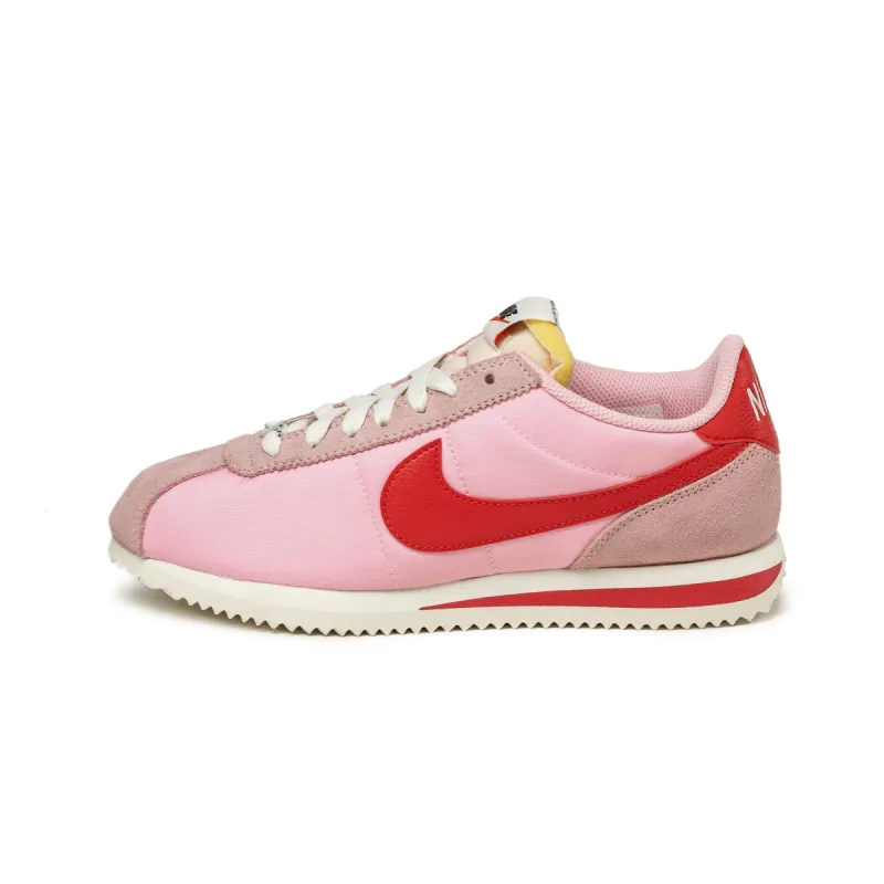 Nike Wmns Cortez TXT sold by Asphalt Gold