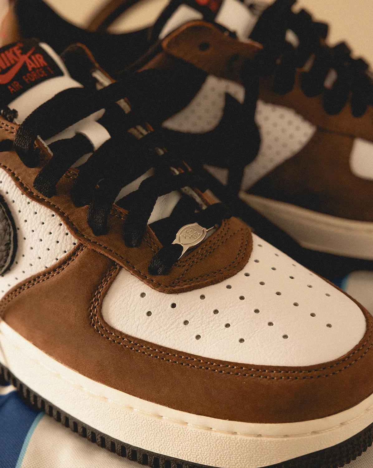 Nike Air Force 1 Low Retro sold by Asphalt Gold product image thumbnail 4