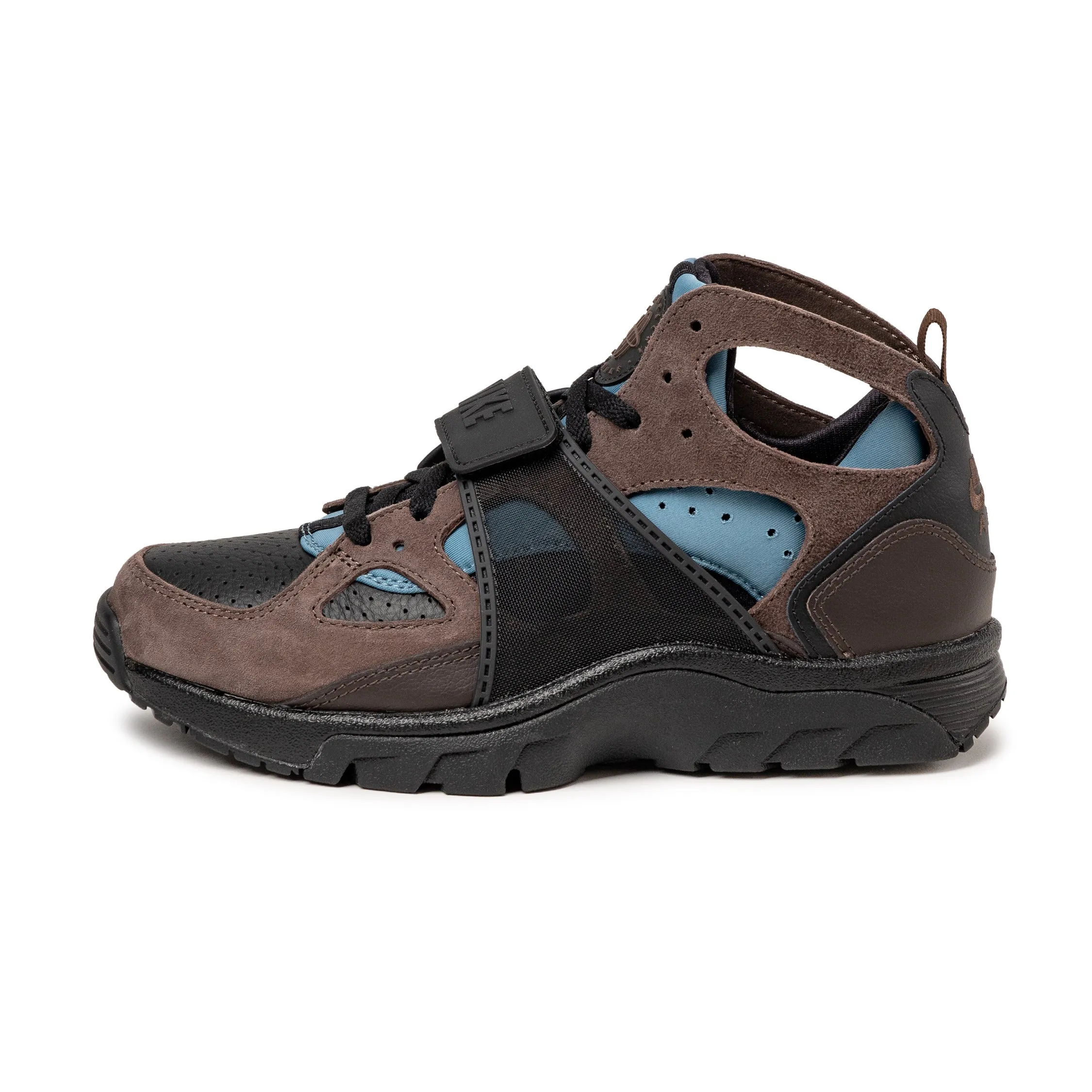 Nike Air Trainer Huarache sold by Asphalt Gold