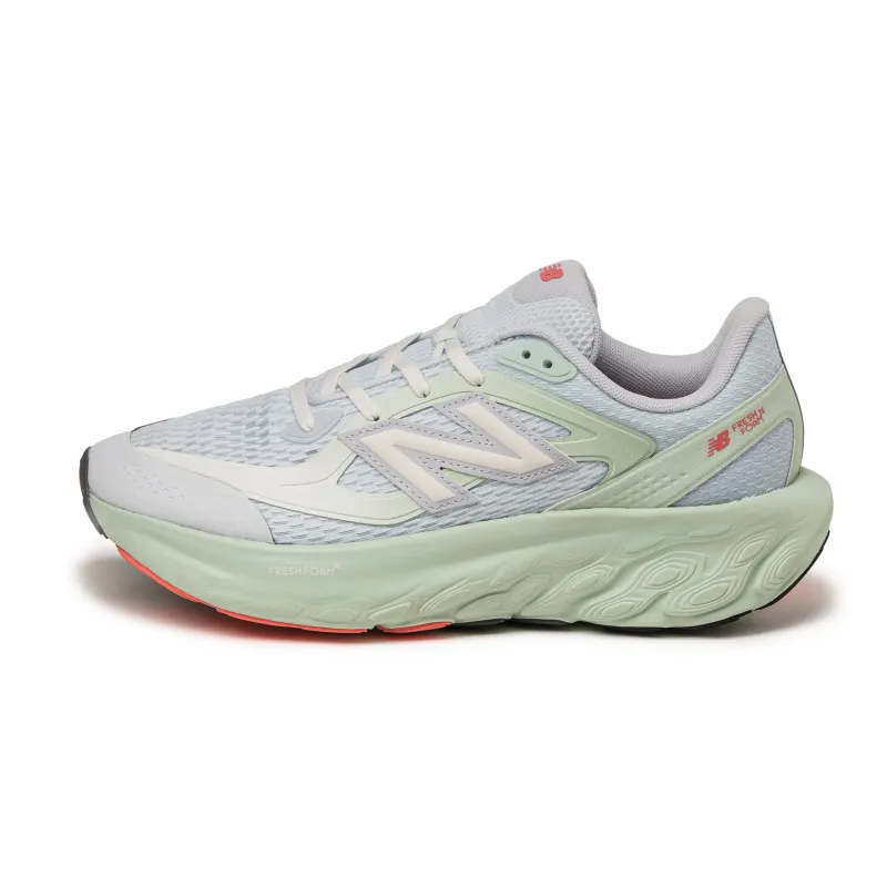 New Balance FF800 sold by Asphalt Gold