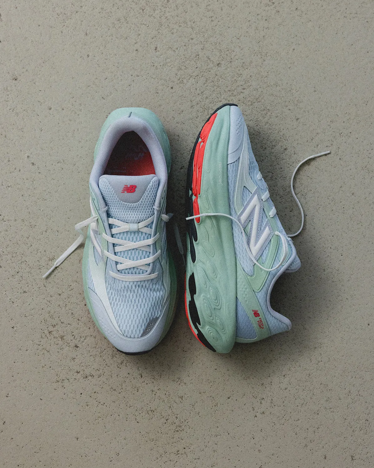 New Balance FF800 sold by Asphalt Gold product image thumbnail 2