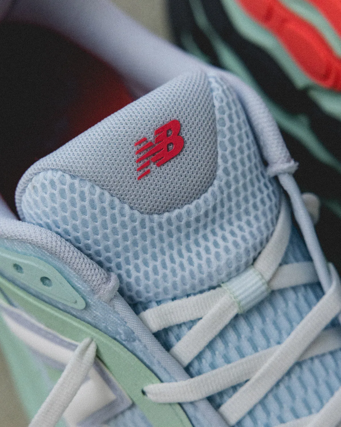 New Balance FF800 sold by Asphalt Gold product image thumbnail 3