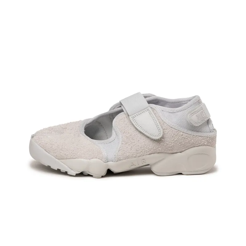 Nike Wmns Air Rift sold by Asphalt Gold