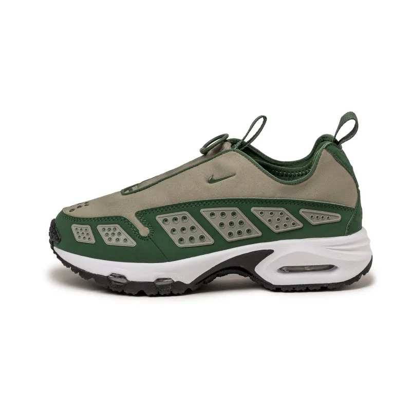 Nike Wmns Air Max SNDR sold by Asphalt Gold