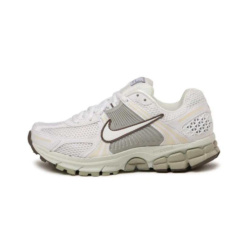 Nike Wmns Zoom Vomero 5 made by Nike
