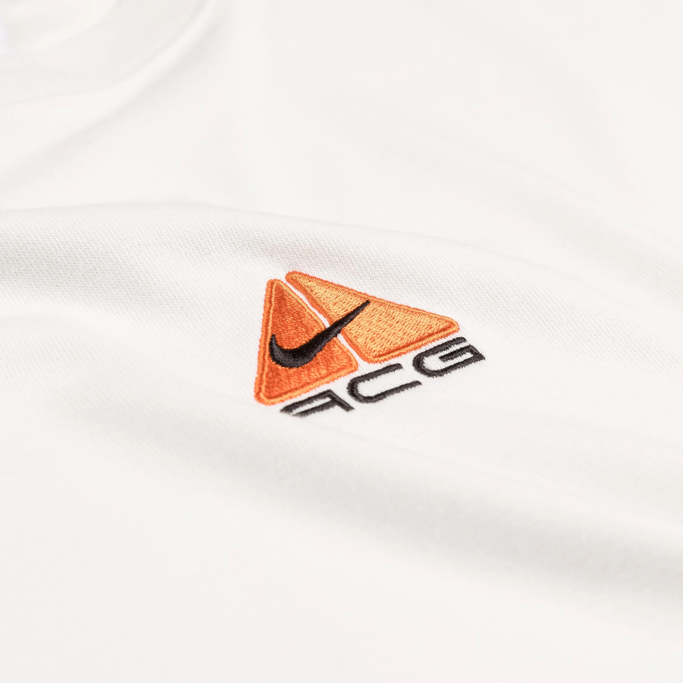 Nike ACG Lungs Longsleeve sold by Asphalt Gold product image thumbnail 3