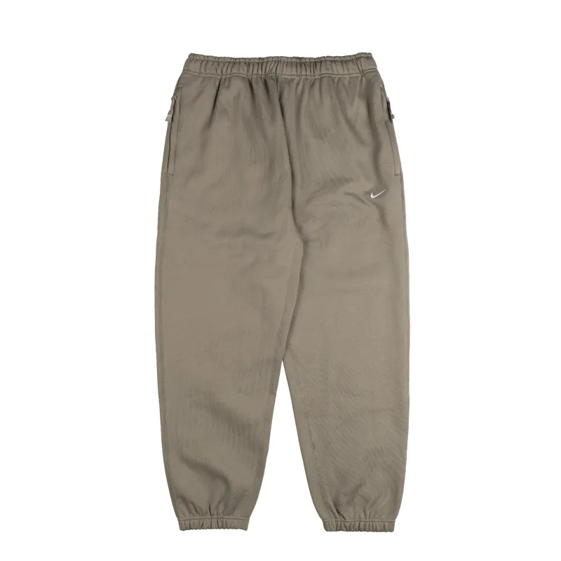 Nike Solo Swoosh Fleece Pant sold by Asphalt Gold