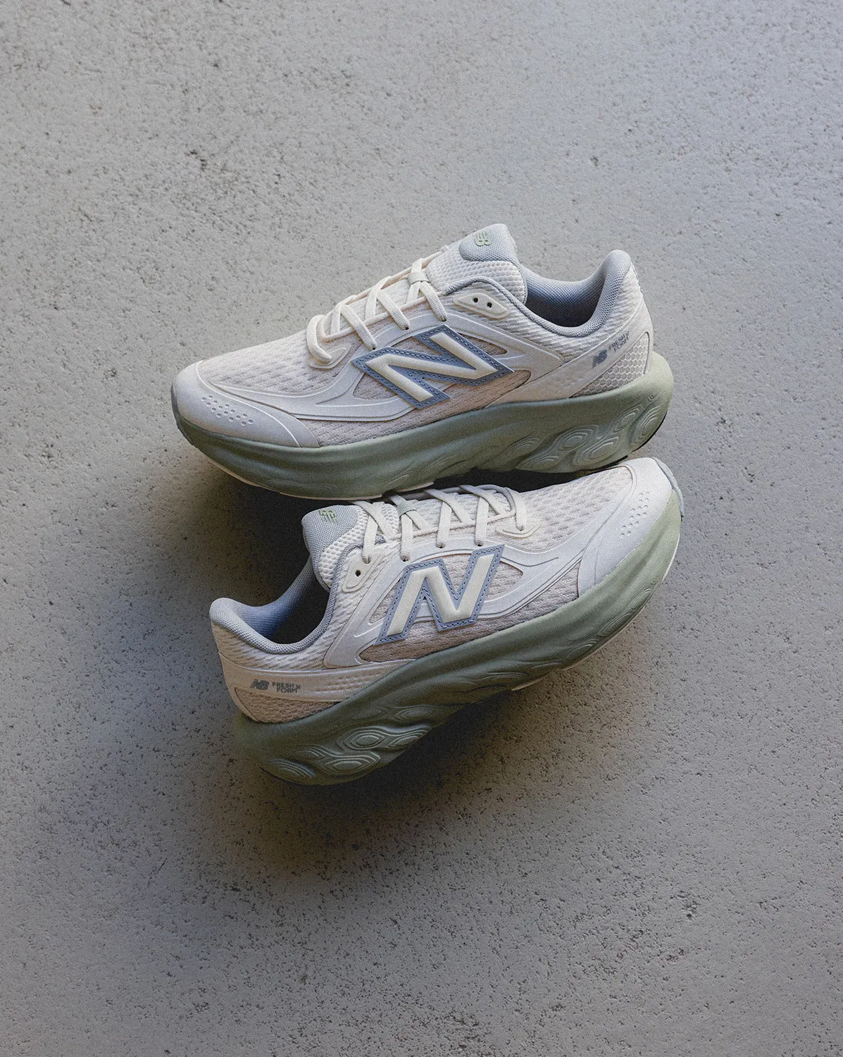 New Balance 800 sold by Asphalt Gold product image thumbnail 4