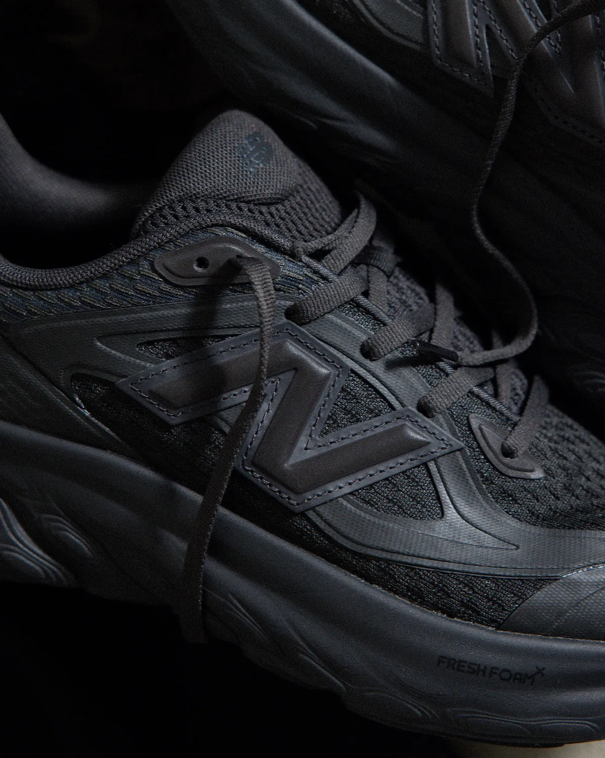 New Balance 800 sold by Asphalt Gold product image thumbnail 3