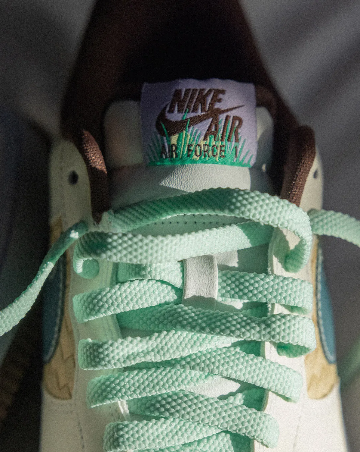 Nike Air Force 1 Retro QS *Easter* sold by Asphalt Gold product image thumbnail 5