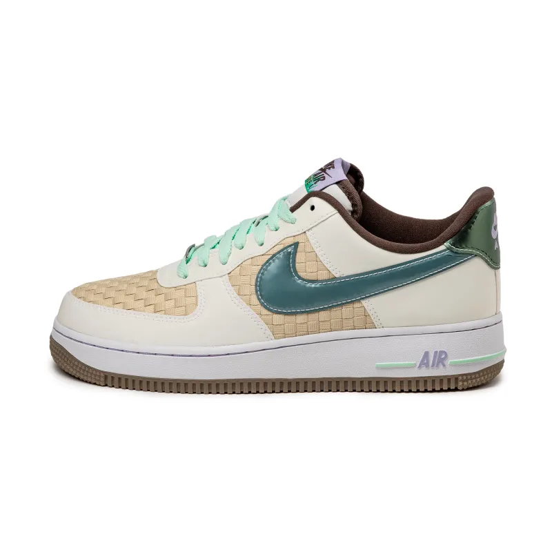 Nike Air Force 1 Retro QS *Easter* sold by Asphalt Gold