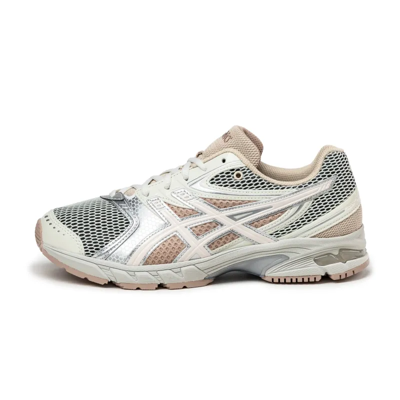 Asics GEL-DS Trainer 14 sold by Asphalt Gold