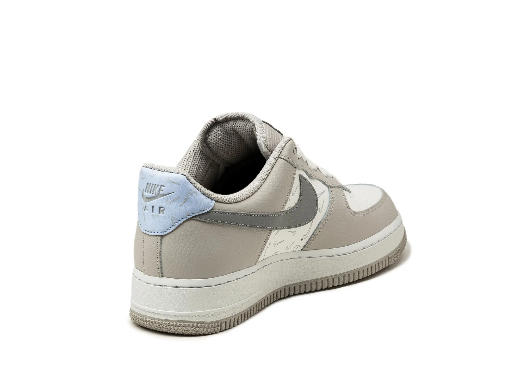 Nike Wmns Air Force 1 '07 sold by Asphalt Gold product image thumbnail 3