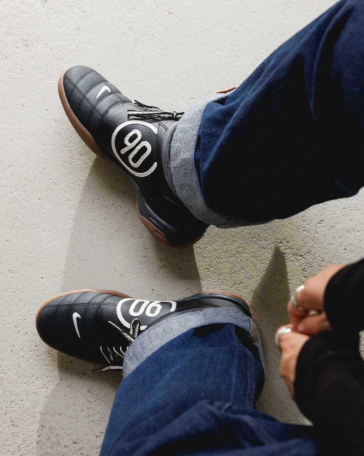 Nike Wmns T90 sold by Asphalt Gold product image thumbnail 2