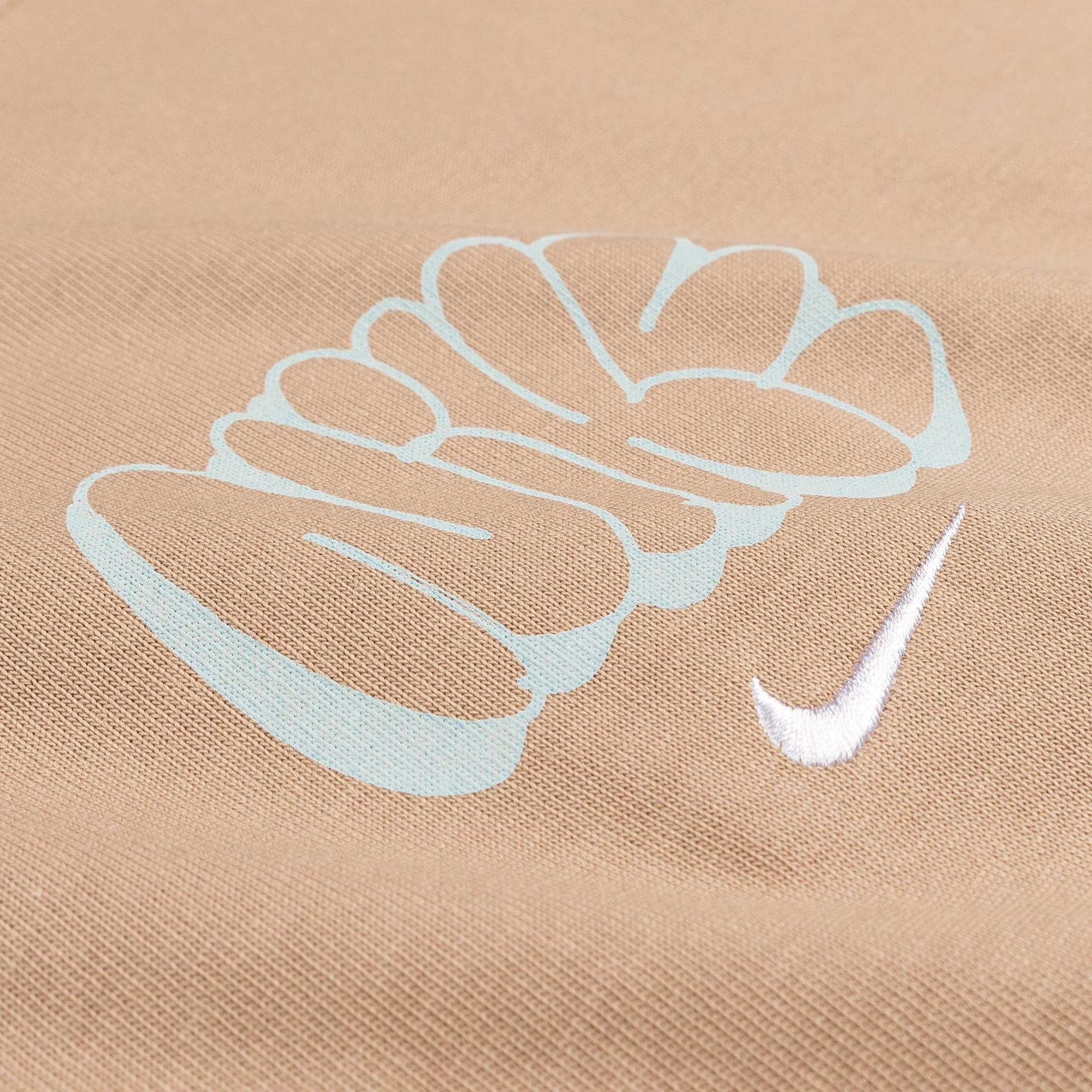 Nike Solo Swoosh GPX T-Shirt sold by Asphalt Gold product image thumbnail 4